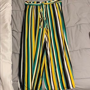 Straight let striped pants